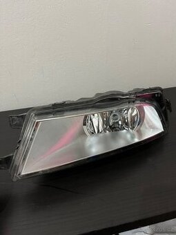 Pravá přední mlhovka Škoda octavia 3