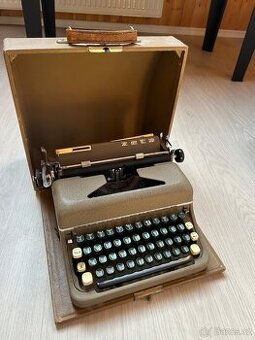 Retro psací stroj Zeta s původním kufrem – funkční