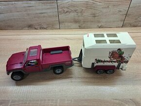 Schleich Pick Up s přívěsem pro koně
