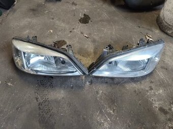 Přední světla Opel Astra G pěkný stav