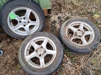 Prodám gumy s diskem na Xsara Picasso