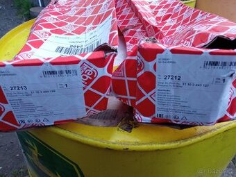 BMW X3 e83 3.0d 150kw čepy ramena