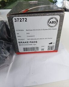Brzdové destičky (NOVÉ) - peugeot, citroen, opel