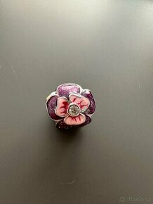 Fialová květina přívěsek na Pandora náramek