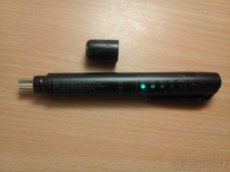 Tester brzdové kapaliny.