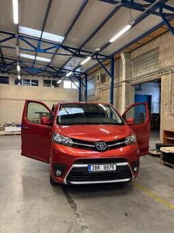 Toyota ProAce Verso 2.0 Diesel 106 kW Business – 8 míst