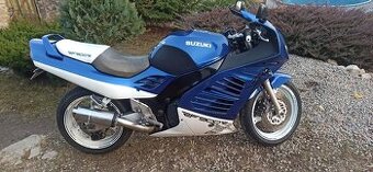 SUZUKI Rf 900 R