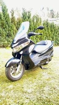 Suzuki Burgman 200