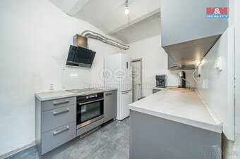 Prodej rodinného domu, 1430 m², Třebovice