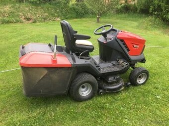 Zahradní traktor STARJET P4  zánovní 33,7motohodin