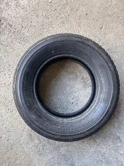 Pneu Danlop 265/65RI8 18 palců