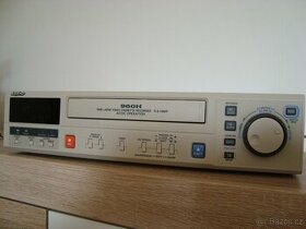 Sanyo-TLS 1960P.Time lapse video cassette recorder