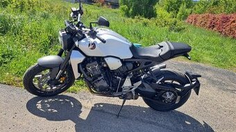 Honda CB1000r