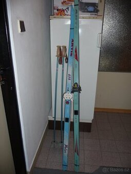 BĚŽECKÉ LYŽE + BRUSLE