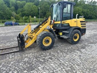 Kolový nakladač Yanmar,Terex,scheff