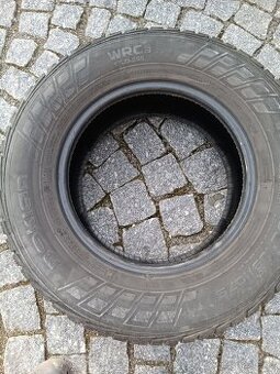 Pneu 215/70 - 15C