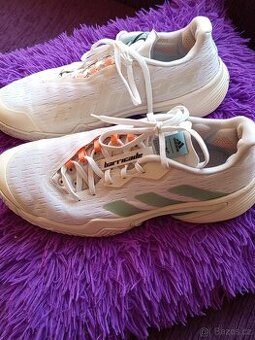 BOTY ADIDAS VEL 38.5