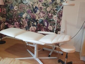 Kosmetické lehátko, lampa,stojan,taburet