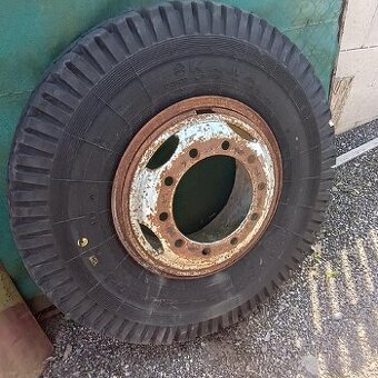 Pneu KAMA  12.00 R20