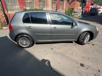 Golf 5, motor 1.4 benzin 59kW STK 10/2026, servisní kniha,