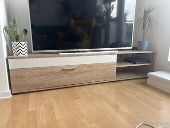 Tv skřínka dub sonoma a bílá
