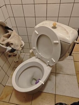 WC kombi plně funkční