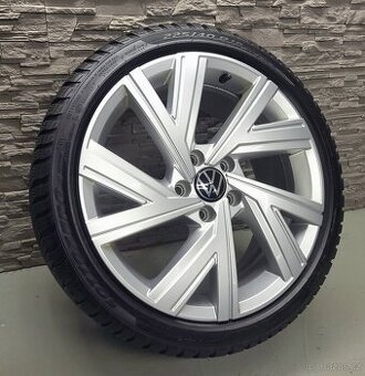 18" Originál VW Bergamo 5x112 zimní pneu 4,5-5,5mm