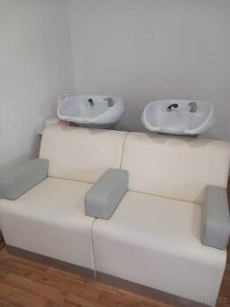 Kadeřnický mycí box