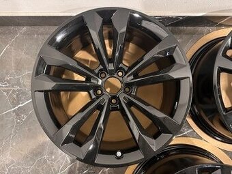 original alu kola audi q7 r19 4M0601025C