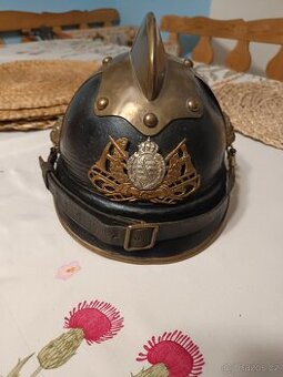 Stará helma hasičská