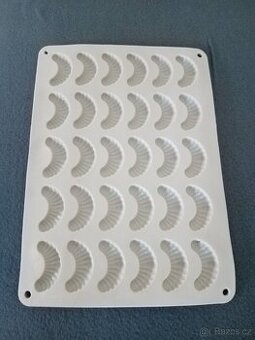 Silikonová forma na rohlíčky