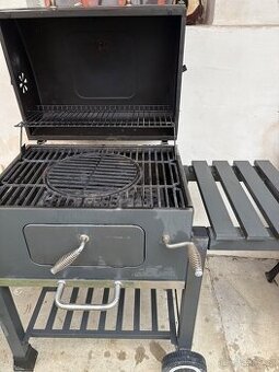 Tarrington House Zahradní gril na dřevěné uhli