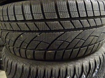 Zimní pneu Roadx, 205/50/17, 2 ks, 7 mm