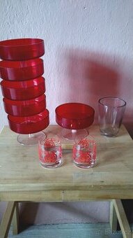 Plastové retro poháry - legendární servis