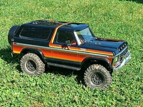 RC model Traxxas TRX-4 - Ford Bronco + příslušenství