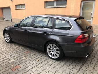 BMW 325ix e90 160KW