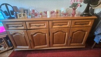 Rustikální komoda masivní