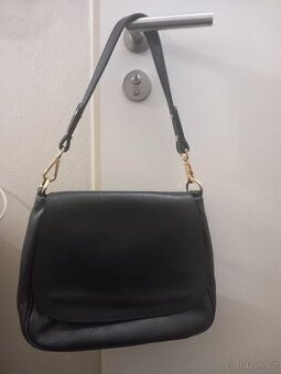 Kabelka pravá kůže.