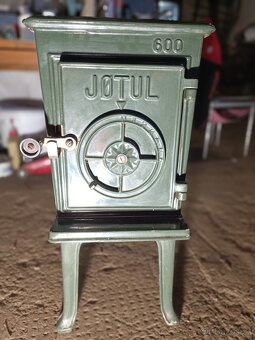 Litinová kamna jotul 600 ( zamluvené)