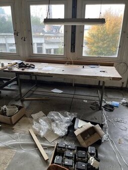 Ponk / dílenský stůl č.6