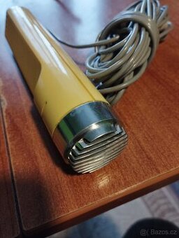 Mikrofon Tesla retro