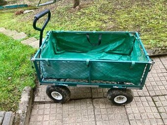 Ruční zahradní nákladní vozík s odnímatelnou plachtou