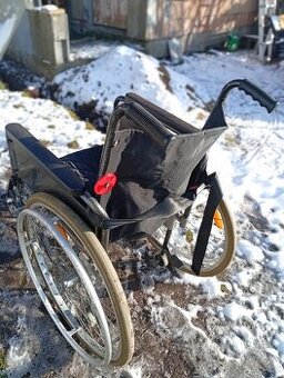 Invalidní vozík
