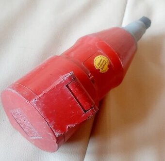 Zásuvka zástrčka 380V 16A 5ti kolík 400V