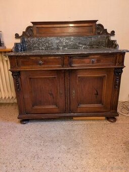 Starožitný nábytek