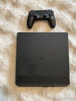 PS4 slim