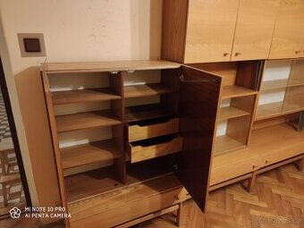 obývací stěna 70. léta