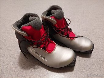 Dívčí boty na běžky Salomon 38