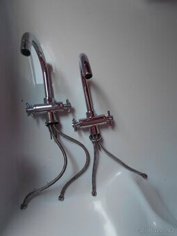 Umyvadlová stojánková baterie