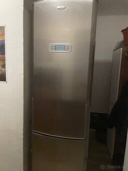 Lednička Whirlpool 6 sense